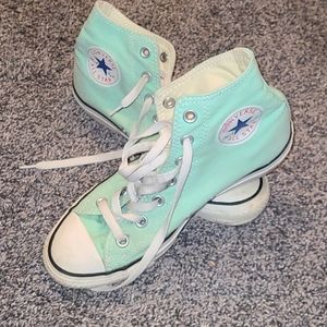 Mint Converse size 8